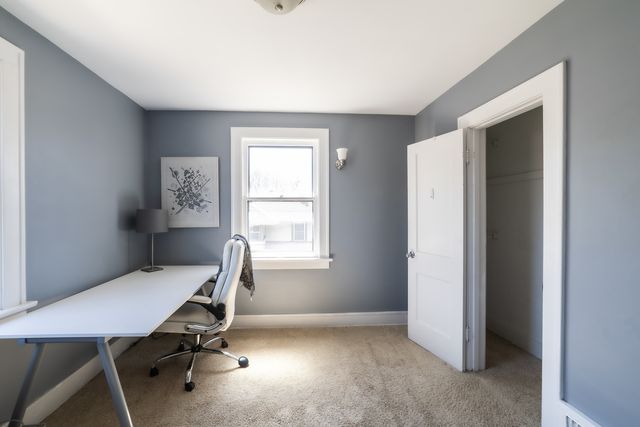 489 Division Street, Elgin, IL 60120