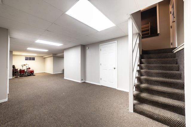 489 Division Street, Elgin, IL 60120