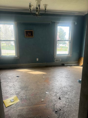 429 7th Avenue W, Huntington, WV 25701