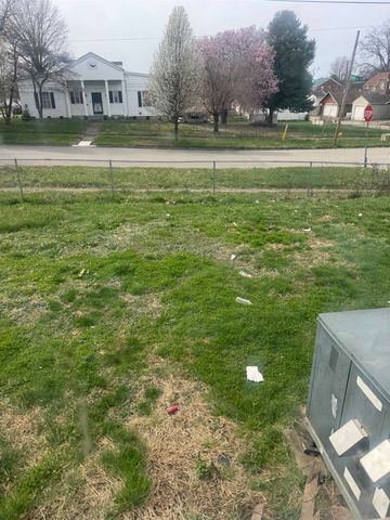 429 7th Avenue W, Huntington, WV 25701