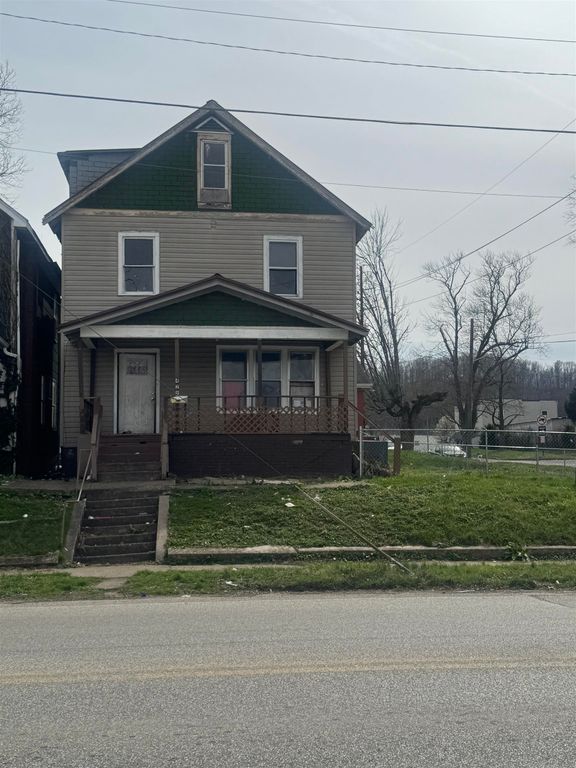 429 7th Avenue W, Huntington, WV 25701