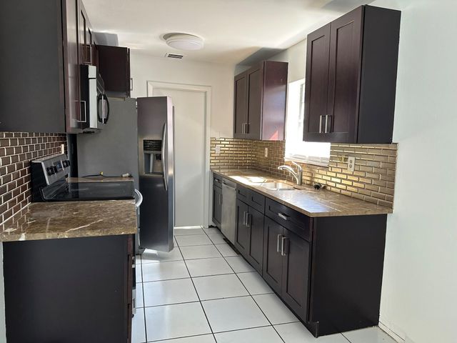 1705 Adams Street 1705, Hollywood, FL 33020