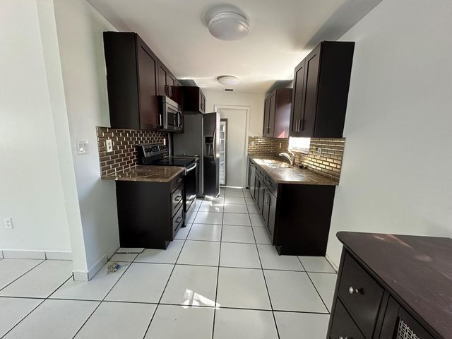1705 Adams Street 1705, Hollywood, FL 33020