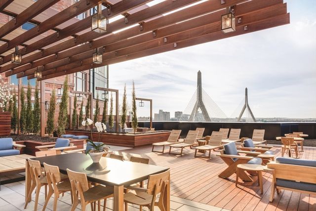 100 Lovejoy Wharf 11D, Boston, MA 02114