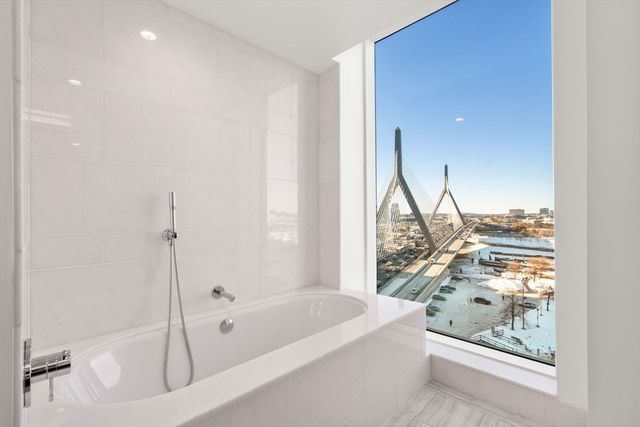 100 Lovejoy Wharf 11D, Boston, MA 02114