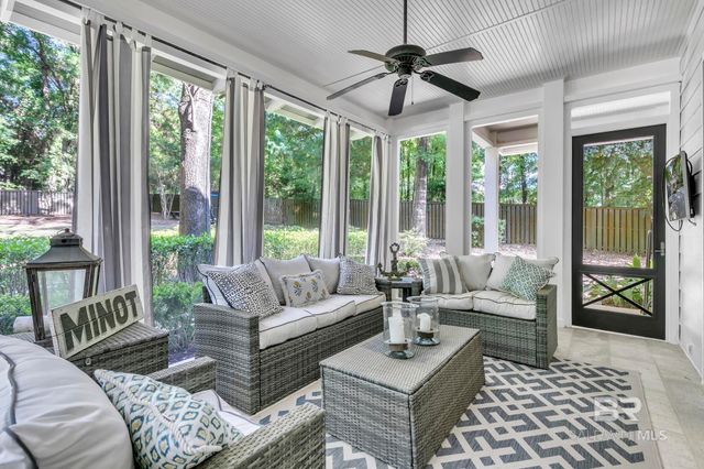1106 Old County Road, Daphne, AL 36526