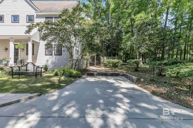 1106 Old County Road, Daphne, AL 36526