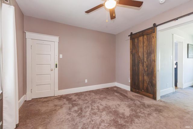 221 W Memorial Drive, Muncie, IN 47302