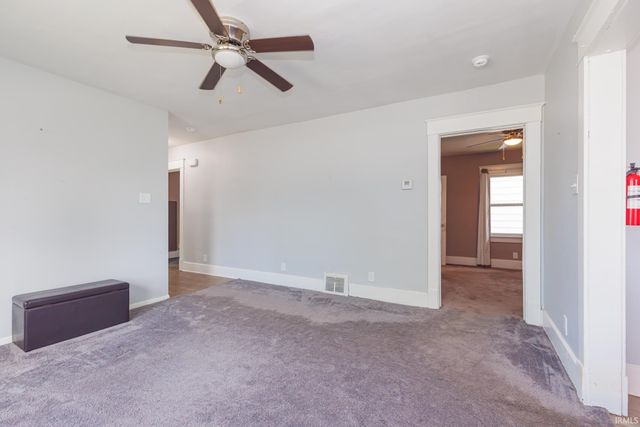 221 W Memorial Drive, Muncie, IN 47302