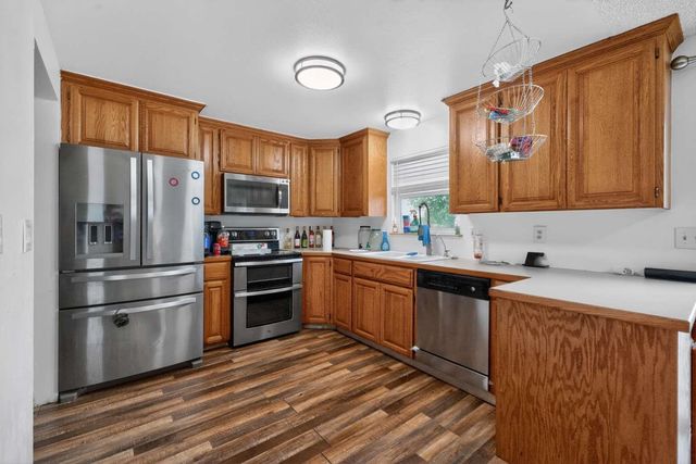 14015 E BROADWAY Ave, Spokane, WA 99216