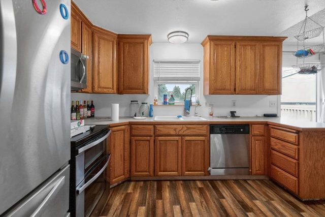 14015 E BROADWAY Ave, Spokane, WA 99216