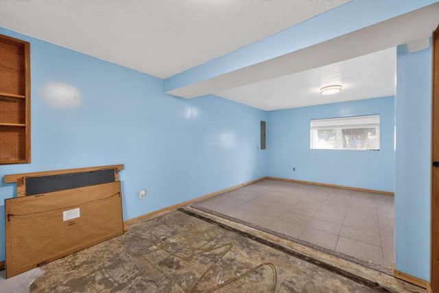 14015 E BROADWAY Ave, Spokane, WA 99216