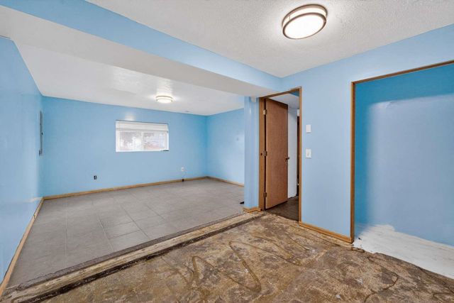 14015 E BROADWAY Ave, Spokane, WA 99216