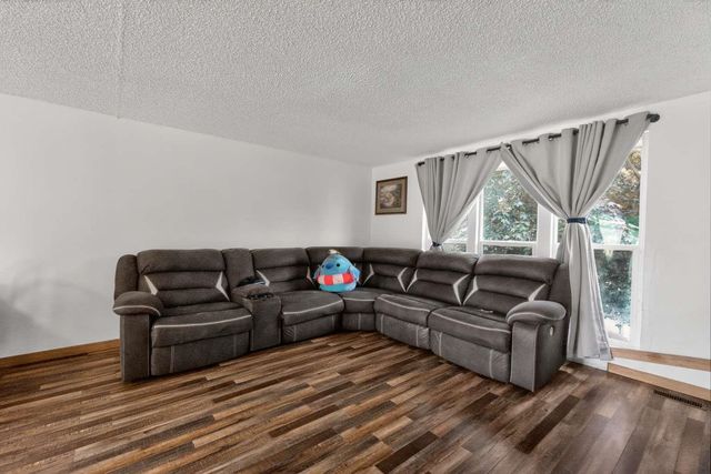 14015 E BROADWAY Ave, Spokane, WA 99216