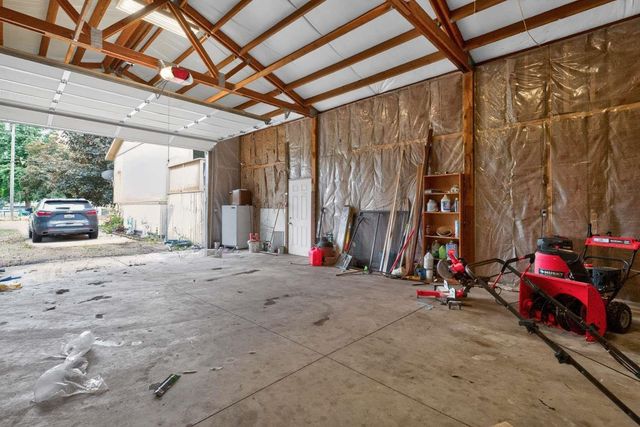 14015 E BROADWAY Ave, Spokane, WA 99216