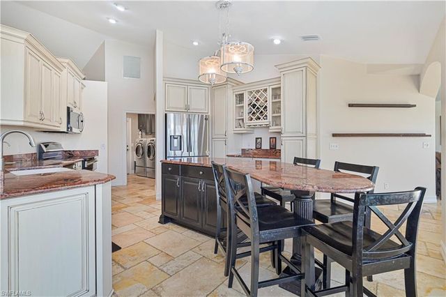 1409 SE 20th CT, Cape Coral, FL 33990