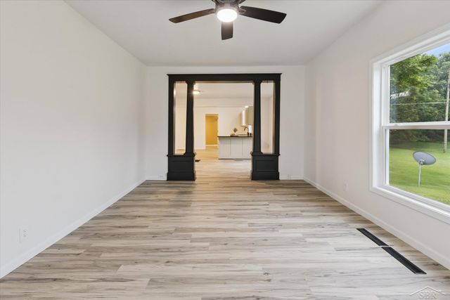 716 N Cass Avenue, Vassar, MI 48768