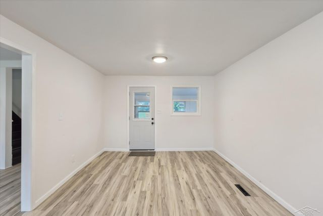 716 N Cass Avenue, Vassar, MI 48768