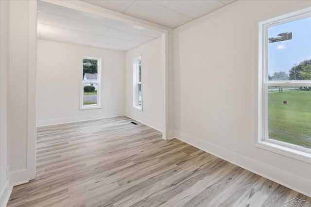 716 N Cass Avenue, Vassar, MI 48768