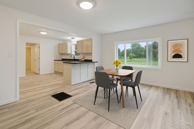 716 N Cass Avenue, Vassar, MI 48768