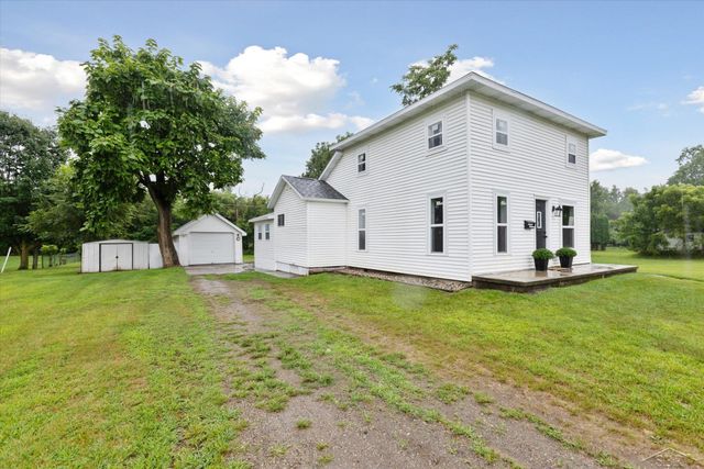 716 N Cass Avenue, Vassar, MI 48768