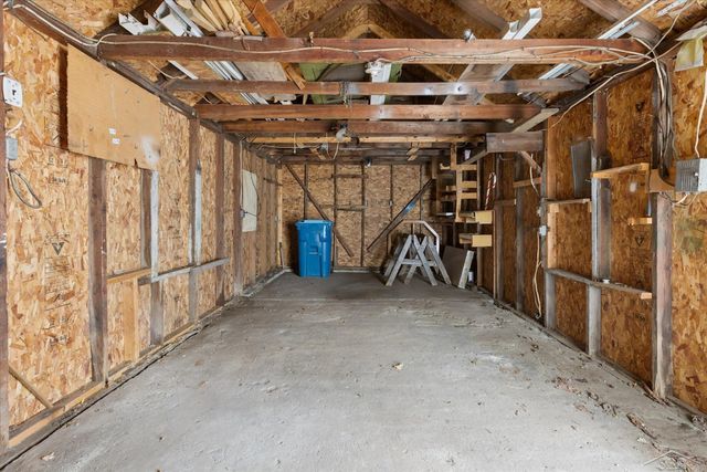 716 N Cass Avenue, Vassar, MI 48768