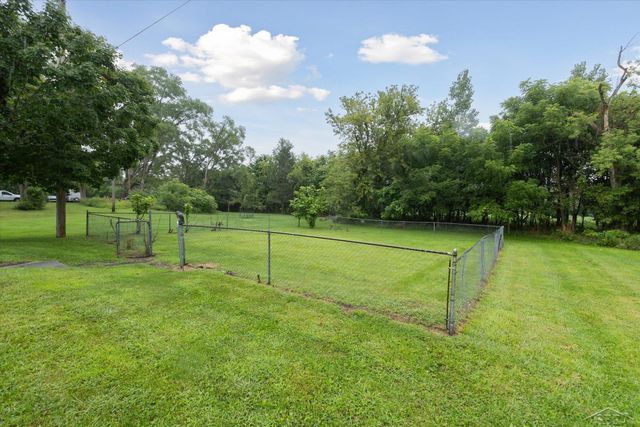 716 N Cass Avenue, Vassar, MI 48768