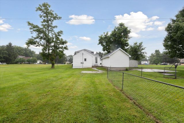 716 N Cass Avenue, Vassar, MI 48768