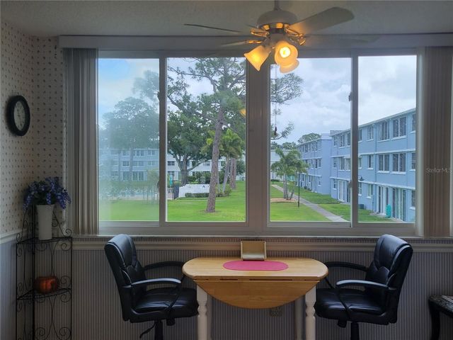 4715 BAY STREET NE 225, St Petersburg, FL 33703