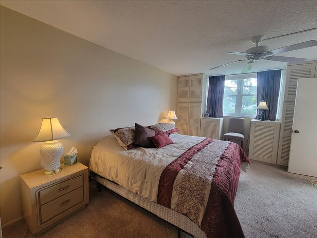 4715 BAY STREET NE 225, St Petersburg, FL 33703