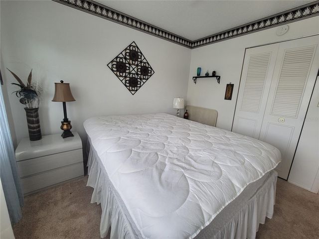 4715 BAY STREET NE 225, St Petersburg, FL 33703