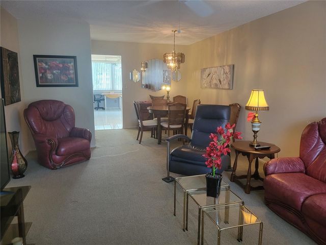 4715 BAY STREET NE 225, St Petersburg, FL 33703