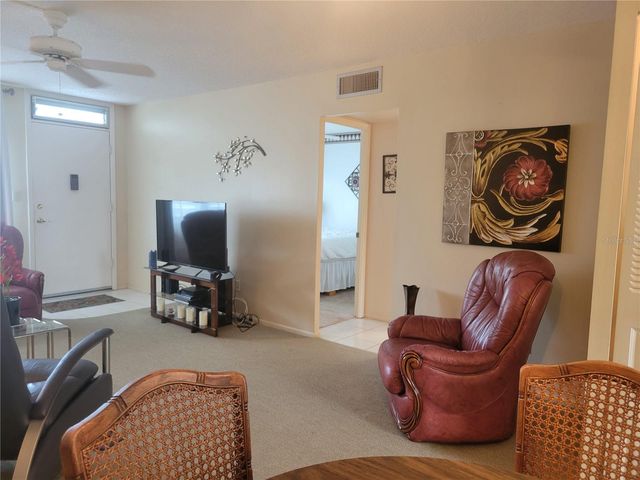 4715 BAY STREET NE 225, St Petersburg, FL 33703