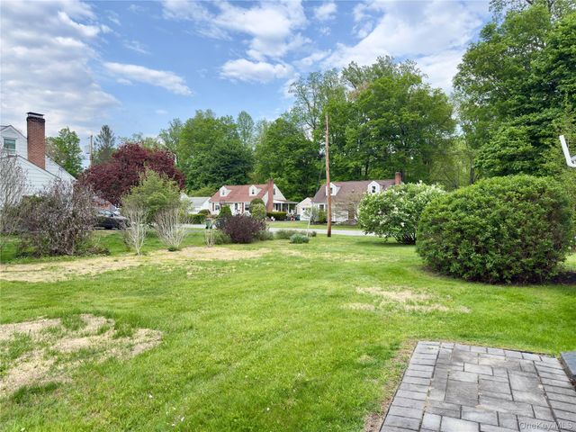 51 Horseshoe Drive, Hyde Park, NY 12538