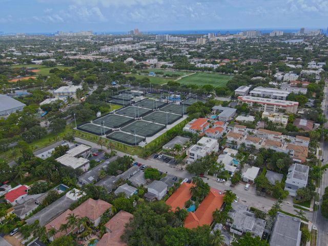 615 NE 10TH Avenue 101B, Fort Lauderdale, FL 33304