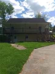30 SUMMIT ST, Clarksville, PA 15322