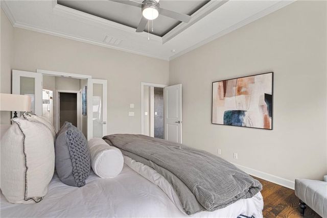 16805 Bradshaw Street, Overland Park, KS 66221