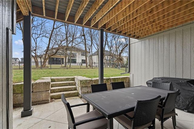 16805 Bradshaw Street, Overland Park, KS 66221