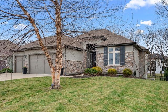 16805 Bradshaw Street, Overland Park, KS 66221