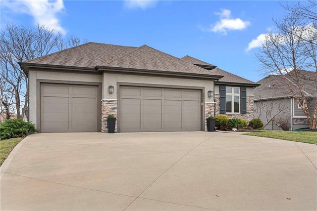 16805 Bradshaw Street, Overland Park, KS 66221