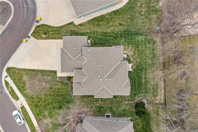 16805 Bradshaw Street, Overland Park, KS 66221