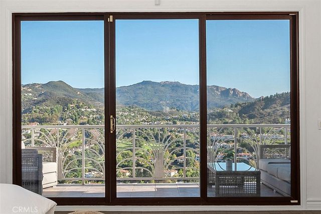 24658 Cordillera Drive, Calabasas, CA 91302