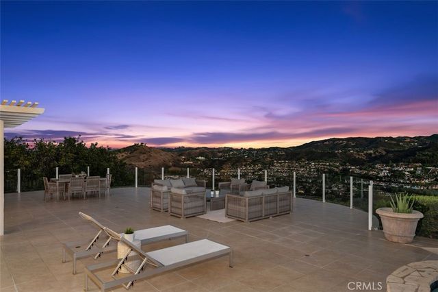 24658 Cordillera Drive, Calabasas, CA 91302