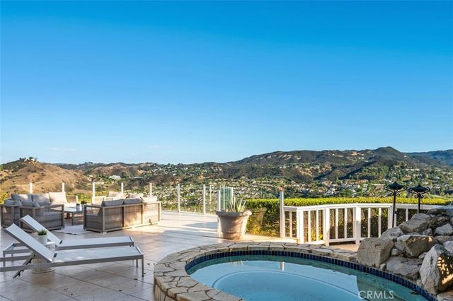 24658 Cordillera Drive, Calabasas, CA 91302