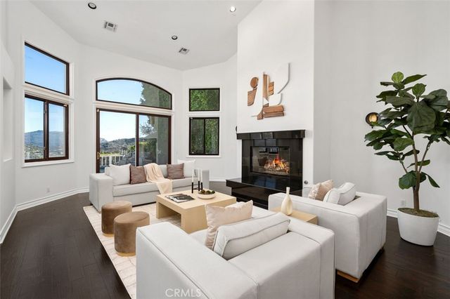 24658 Cordillera Drive, Calabasas, CA 91302