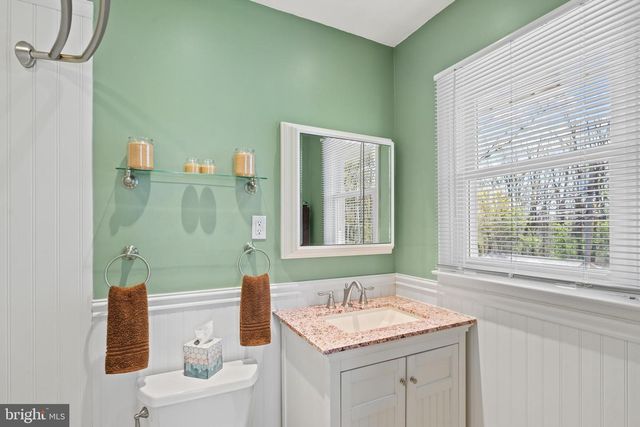 945 HOMBERG AVE, Baltimore, MD 21221