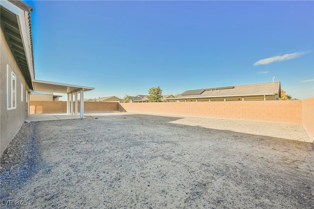 90 White Burch Lane, Pahrump, NV 89048