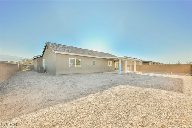 90 White Burch Lane, Pahrump, NV 89048