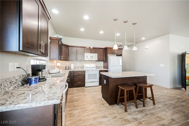 90 White Burch Lane, Pahrump, NV 89048