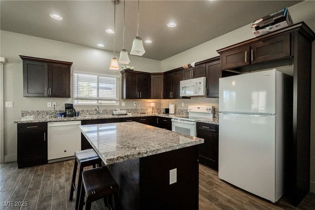 90 White Burch Lane, Pahrump, NV 89048